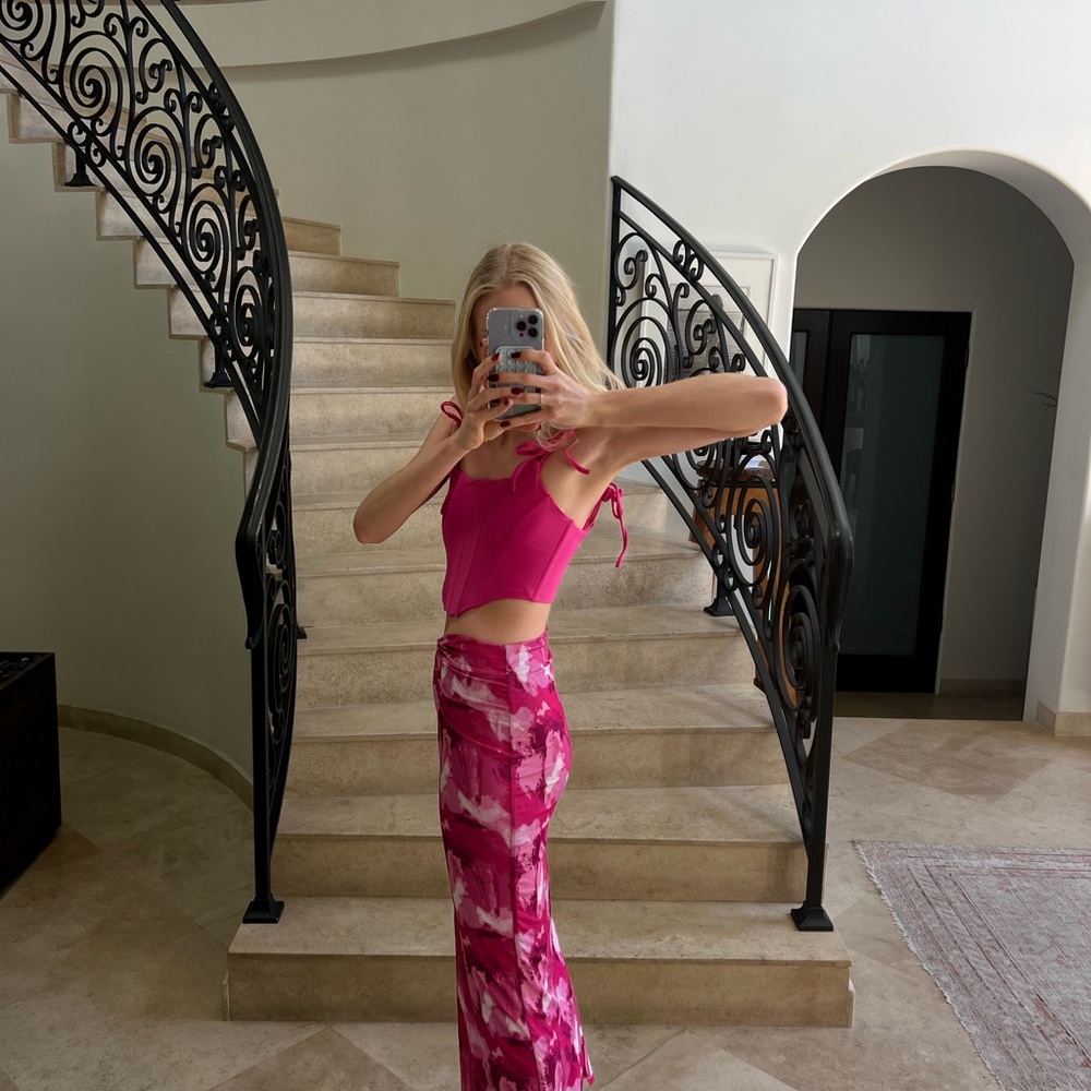 Club L London matching set in hot pink / pink print, Size 4 NWT